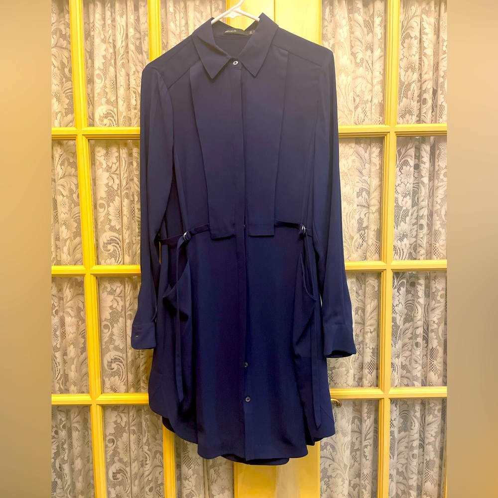Karen Millen size 8 navy shirt dress. Cinch waist adjustment. Two pockets.